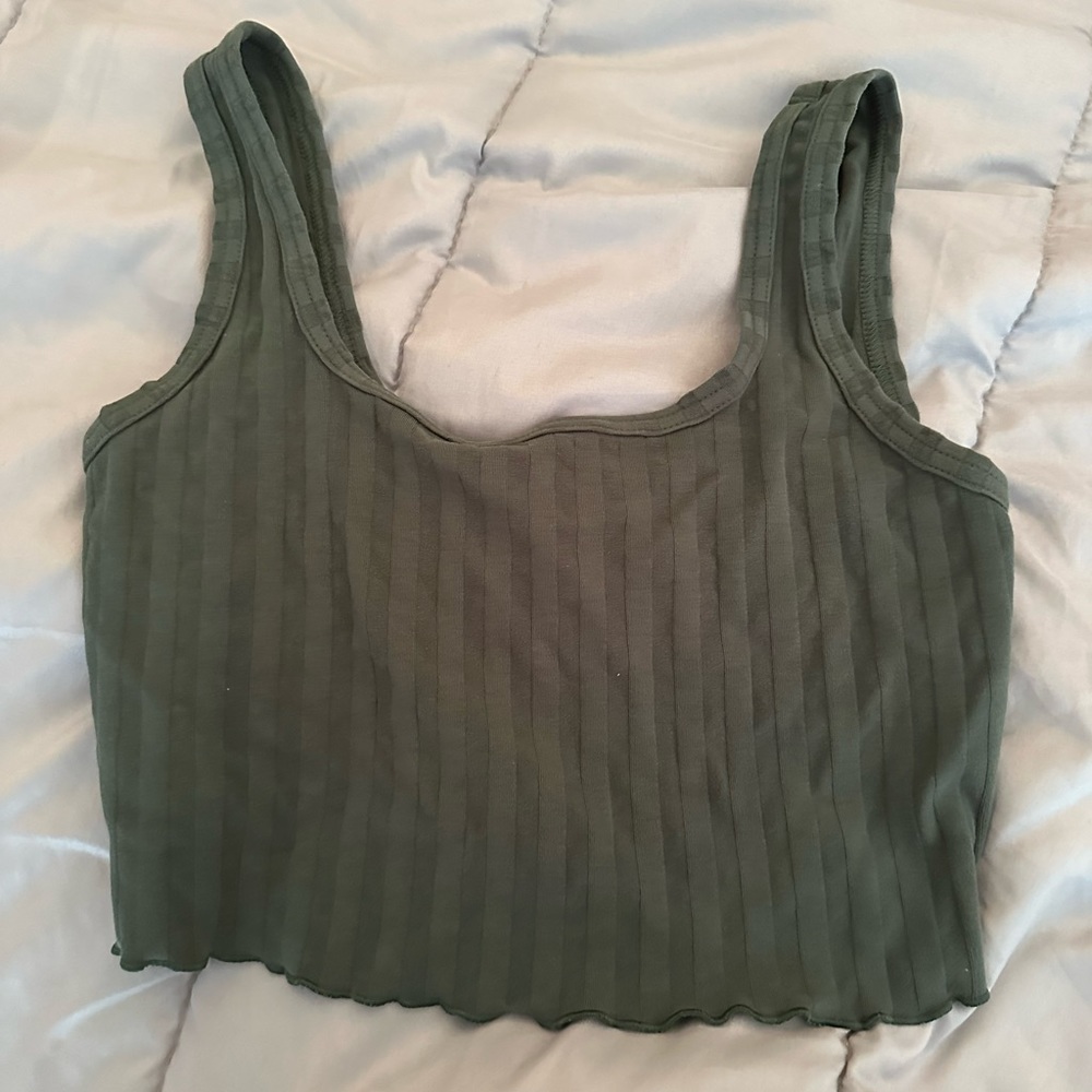 Green crop top